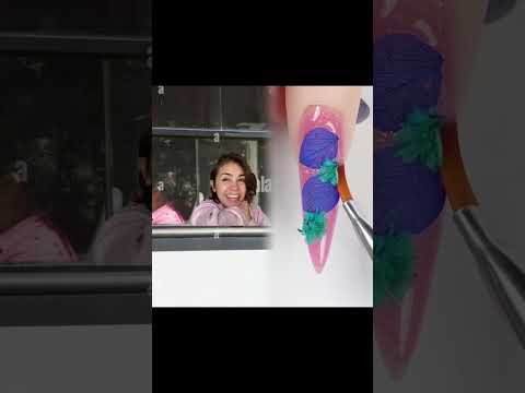 jaja siempre alguien veia su casa