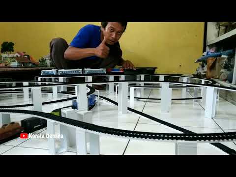 DUA MODEL TRACK BONGKAR PASANG DI SATU RUANGAN✔️ Kereta Densha🚀