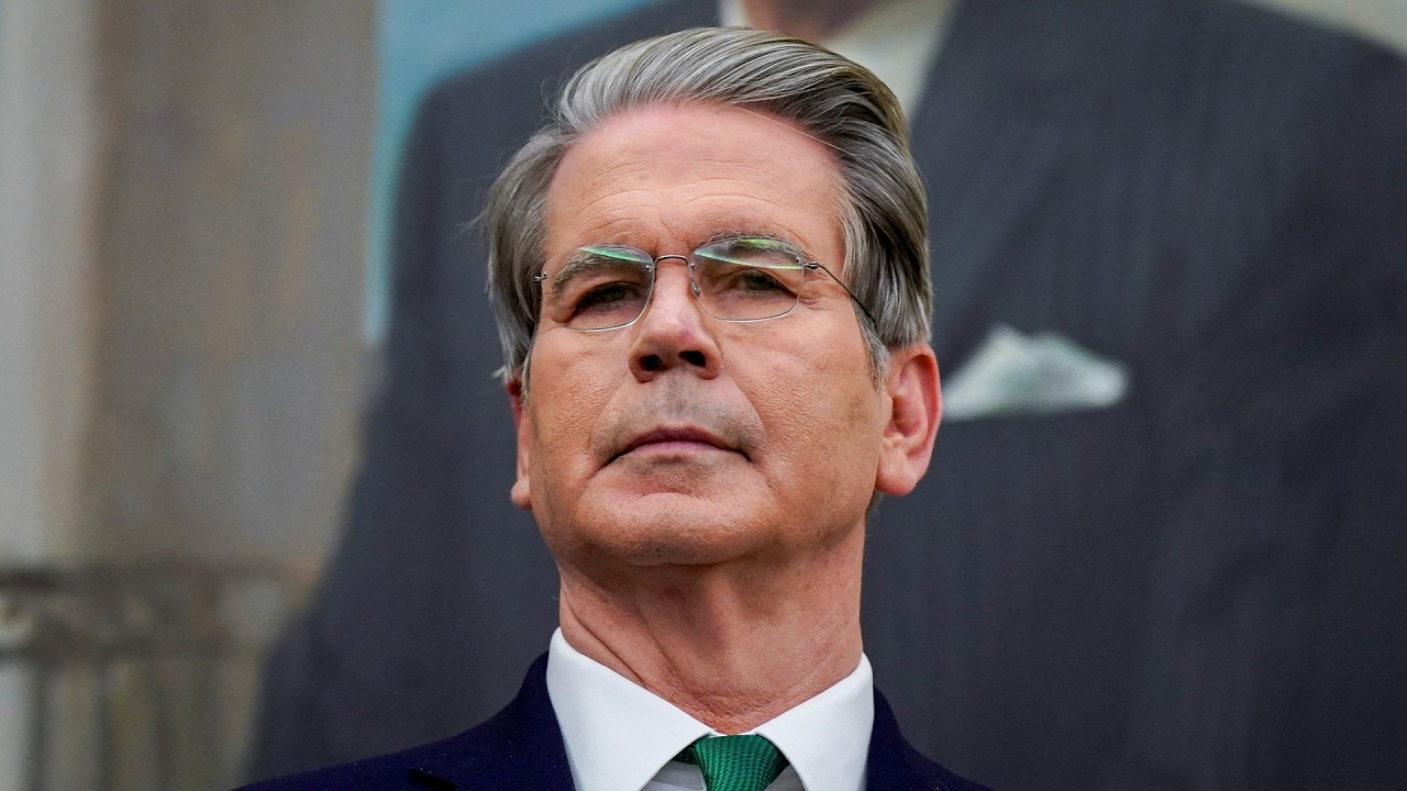 Bessent: Lifting Sanctions on China-Bound Oil to Balance Supply