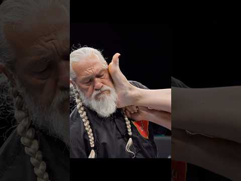 Stinky feet steps on the Kung Fu master’s face! #kungfu
