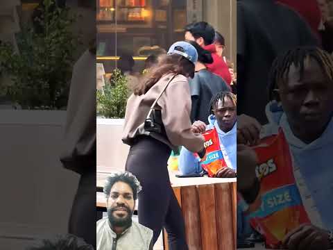 Duckling saves seriously injured cat ๐ #DuckRescue #CuteAnimals #AnimalRescue2