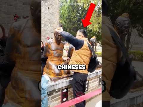 🤔 por que ESSAS estátuas apanham há 900 ANOS?