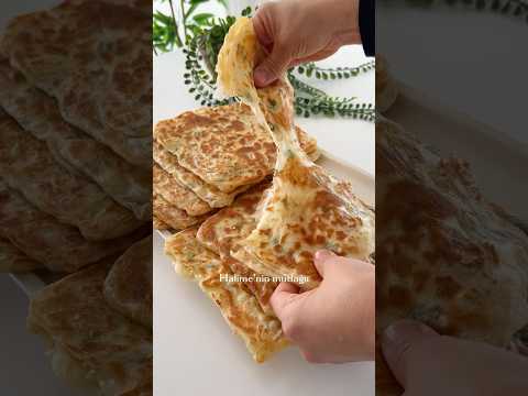 Hiç Böyle yağlı ekmek yediniz mi ? Tarif yorumda 🙌🏻 #katmer #kahvaltılıktarifler #ekmek #tarif