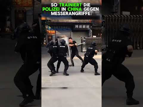 Wie die chinesische Polizei BLITZSCHNELL Messerangriffe abwehrt!