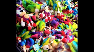 CHECK OUT THESE!! Sonic The Hedgehog Plush Toys Arcade Claw Machine!!