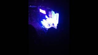 Thom Yorke forgets the lyrics