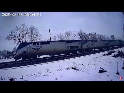 CSX Geometry Train Slow Rolls By! Fast CP Train Meet! Trash Train Passed by Fast Train! Local Train!