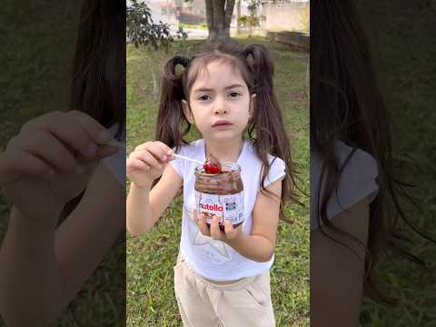 NÃO PODE COMER CHOCOLATE COM PIRULITO 🍭🍫🤣