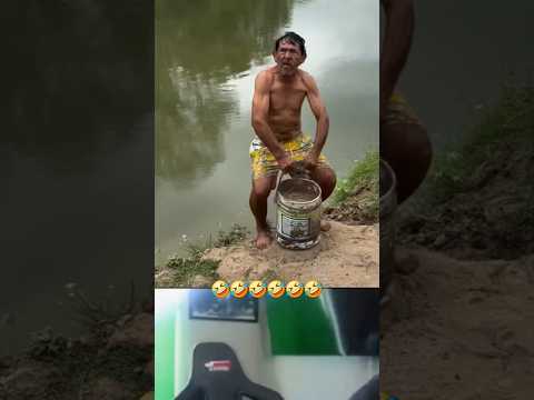 Pobre señor!🤣🤣🤣#shorts #youtube #risas #pranks #bromas #water #caidasgraciosas @gmepr