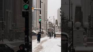 Which do you prefer: Chicago in the rain or Chicago in the snow? ☔️❄️