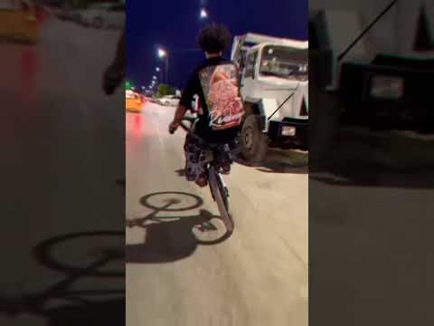 Best stunts for boys #shortvideos #cyclest #bmxstunts #bmx #shortvideos