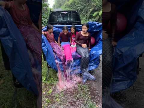 AIRNYA SAMPE BERWARNA MERAH