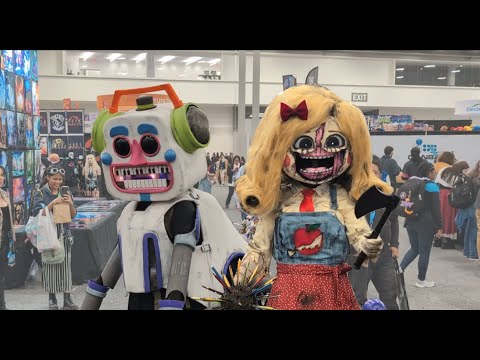 DJ Music Man and Miss Delight go to a Gaming Convention