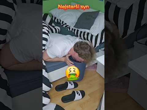 NEJ VS NEJ VS NEJ😂 Nejstarší je Zdeněk, má to někdy těžký chudák🫤 #shorts #vapko #vtipy #nej #vs