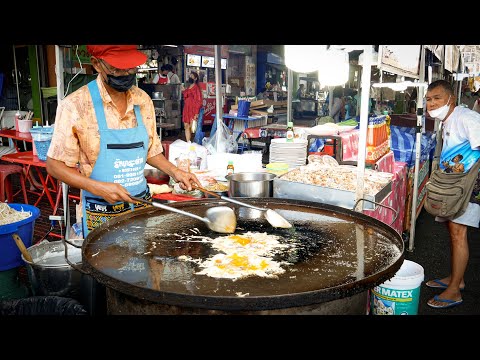 Grandpa Cooking MUSSELS OMELETTE on GIANT Iron Plate - Bangkok Thai Street Food