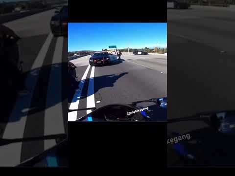 😳😳🚨 #bikelife #bmw #fyp #chase #police #viralvideo #gsxr #kawasaki #biker #cgi #ai #r1