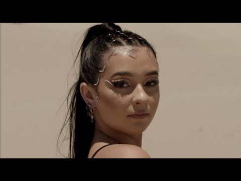 Danielle Cohn Thinks She's a Spanish Singer (Bailamos)