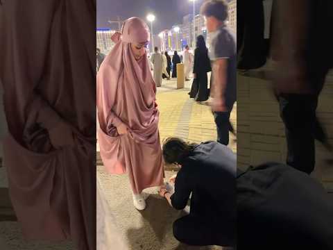 Jannat Zubair And Ayaan Zubair Umrah With Cute Fans #shorts #jannatzubair #ayaanzubair