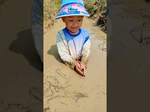 This baby found something rare🤯🤯🤯 #shorts #shortsviral #baby #trending