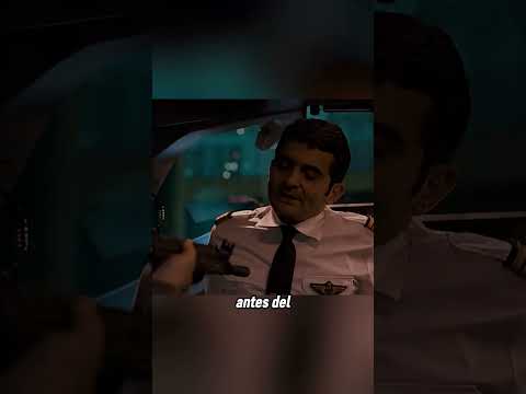 "Todos ardían bajo el sol... ¡solo quedaba un vuelo! 😱✈️"#shorts