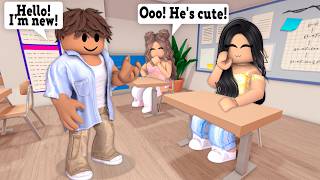 My FIRST DAY OF SCHOOL! *I HAVE A CRUSH on the NEW BOY* .. (Roblox Love Story S1 Ep1)