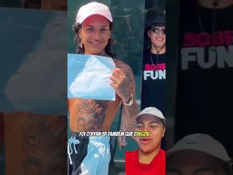 Melhor pulo Mc Kevin na piscina…