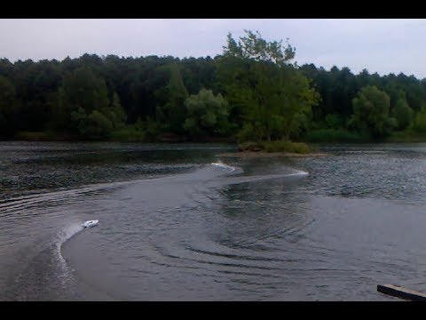 Fun mit drei RC Booten - Fange und Rennen (Twinstorm 800 vs Blade vs Flipped)