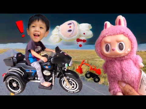 ขับรถแทรกเตอร์ รถตำรวจตามหาลาบูบู้ที่หายไป | พี่โฟล์คและน้องแฝด