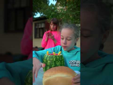 UxU - A caché du soda dans une pastèque | #UxU_aCaché