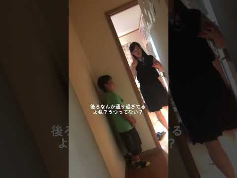 後ろ...何か通った...?#shorts #怖い #心霊