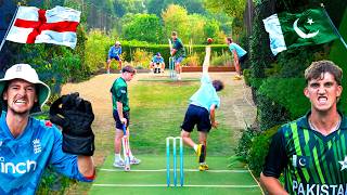 INSANE Swing Bowling in HEATED England vs Pakistan Backyard Test 🏴󠁧󠁢󠁥󠁮󠁧󠁿🇵🇰