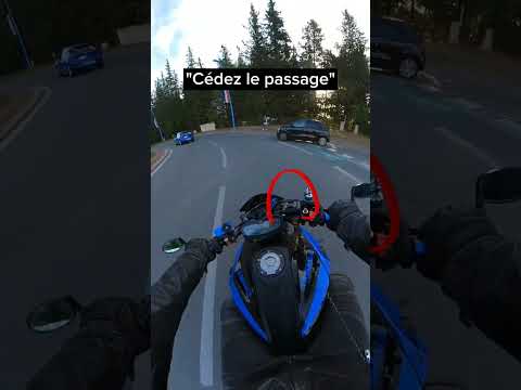 Ça doit être ça Jeff, oui oui 🤣#mt07 #France #sud #interaction #viral #cannes #cannes #moto