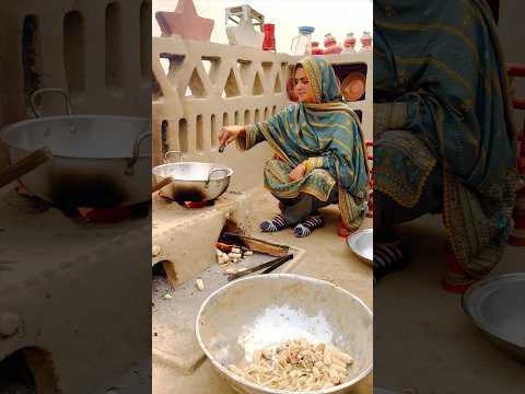 Traditional village life Pakistan | Old Culture Punjab | Village Food | Village Woman Routine