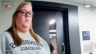 Girlfriend Discovers Her Boyfriend Is a Wanted Killer