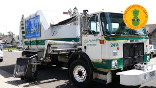 Cal-Waste Autocar WX64 Heil Rapid Rail 2414 Garbage Truck