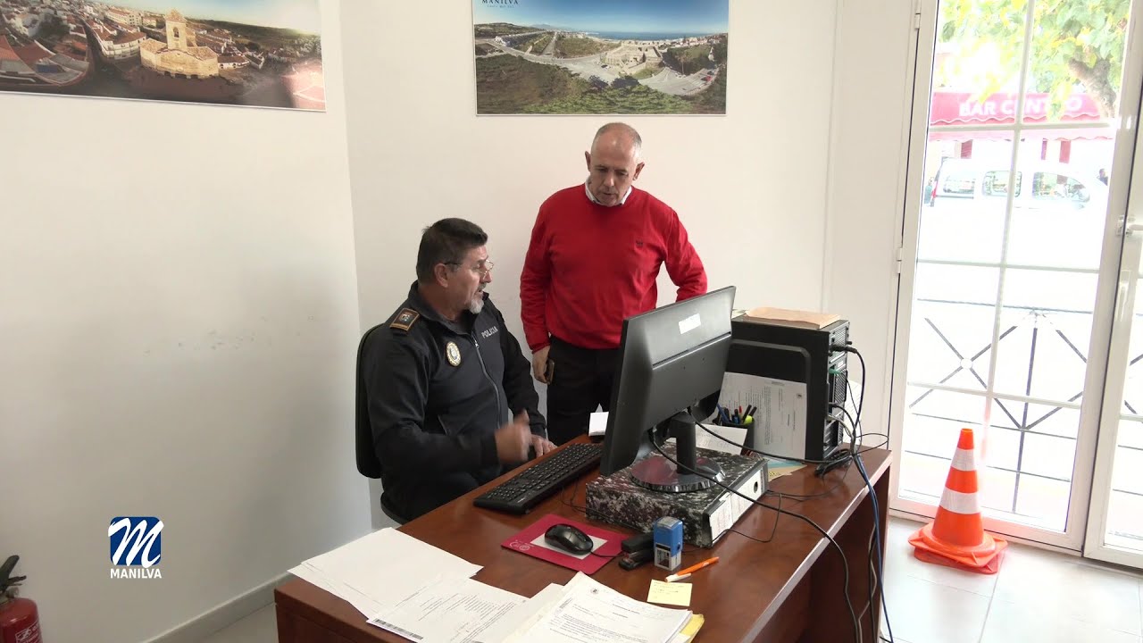 <strong>El alcalde visita la Policía Local de Sabinillas</strong>