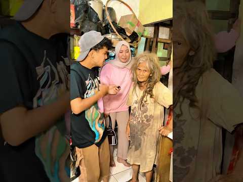 Nenek kembang desa