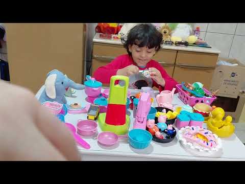 VIDEO EDUCATIVO PARA CRIANÇAS BERNARDO FINGE COZINHAR COMIDINHAS #criança #historinha #toys