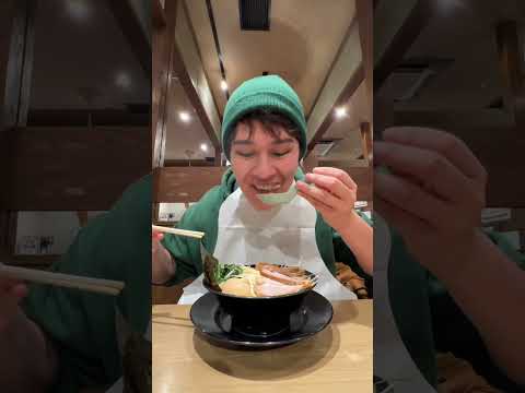 PROVANDO RAMEN TRADICIONAL NO JAPÃO #shorts #japão