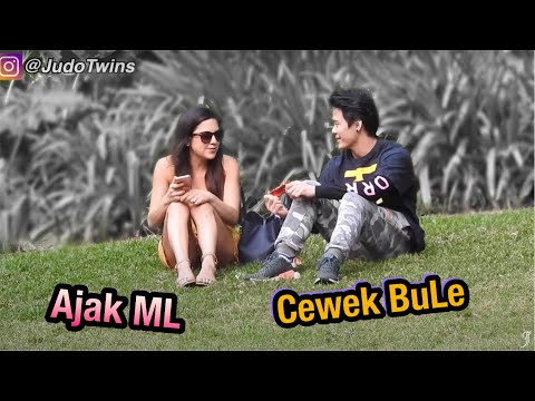 Download Video GOKIL! Orang Indonesia Ngajak Cewek ML Di Australia | You Wanna Bang? Download Video GOKIL! Orang Indonesia Ngajak Cewek ML Di Australia | You Wanna Bang?