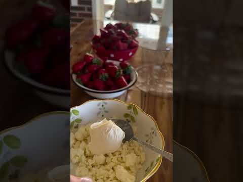 Все просыпаемся и бежим в огород какие у вас планы #garden #gardenlife #дача #огород #shorts