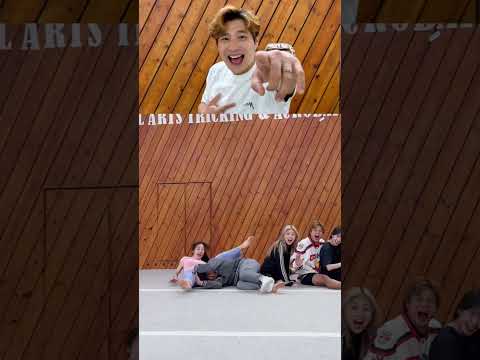 Who can do this⁉️😱
