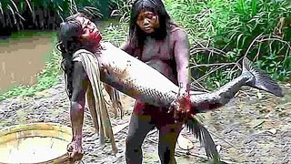 Pescadores Capturan Un Extraño Animal Del Río y Ocurrió Algo Muy Aterrador