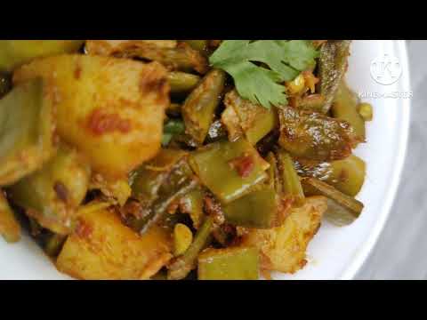 कुछ नए तरीके से आलू फली की मजेदार रेसिपी | aalu fali recipe | #recipe #mannatfood