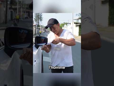 Une femme gentille a donné 300 $ à un sans-abri..Son retour honnête l’a émue jusqu’aux larmes#shorts