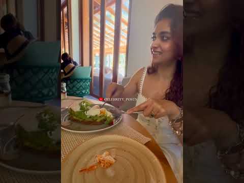 keerthy suresh with his favorite food with his husband #keerthysuresh #shorts #shortsvideo