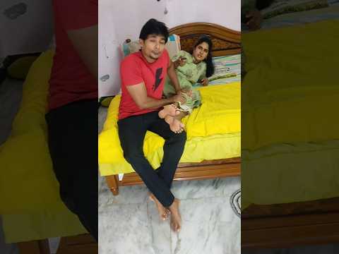 என்னம்மா நடிக்கறா😱🤣#funny #couplecomedy #husbandwifecomedy #shorts #trending #viral #reels #comedy