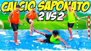 💦 2 vs 2 CALCIO SAPONATO in VILLA!! 🏡