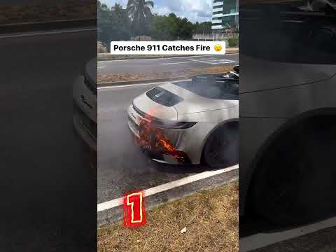 Qué pasa cuando a los tontos les dan coches😱