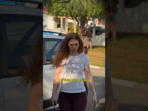CRIANÇA TENTA SALVAR MOÇA EM PERIGO 😳 #shorts #novelinhas #DRAMA #youtube